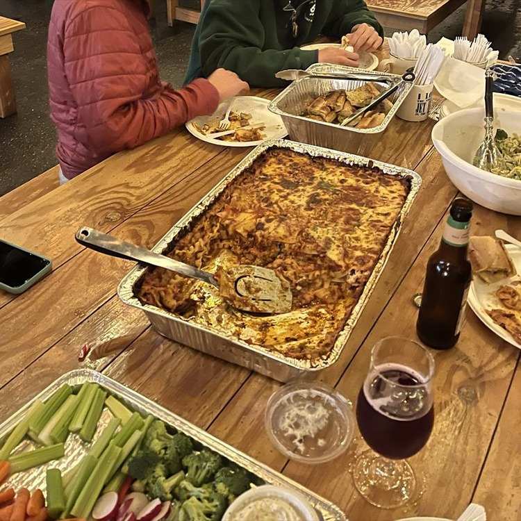 Italian Comfort Food Catering in San Pedro – Niko's Pizzeria Has You Covered