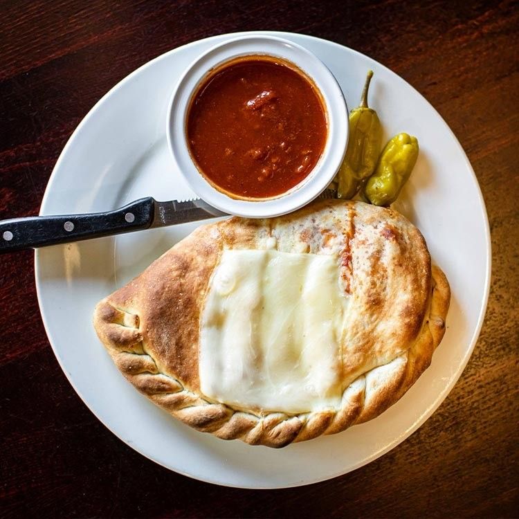 Italian Food in San Pedro: A Culinary Delight at Niko’s Pizzeria!